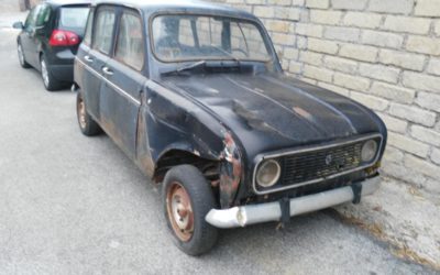 Renault 4 senza documenti