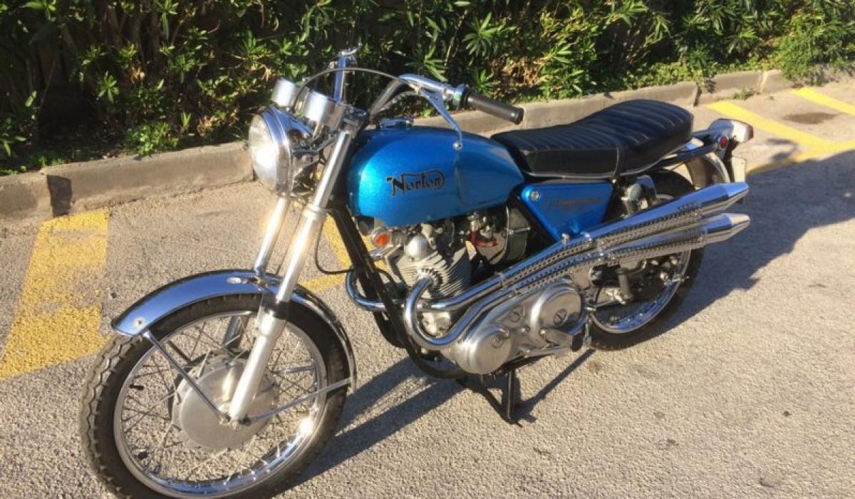 NORTON COMMANDO 750 Scrambler 1970 Classic Drive Art